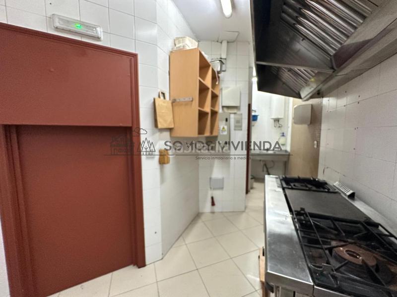 Foto 89b52c14-4b03-416e-90c8-4da0cd0c7c87. Alquiler local comercial en Universidad Ourense