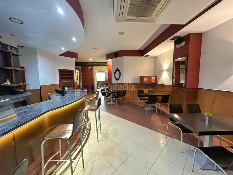 Foto d7b8fab8-43c1-48f5-b7d1-6929b9b98a03. Lloguer local comercial a Universidad Ourense