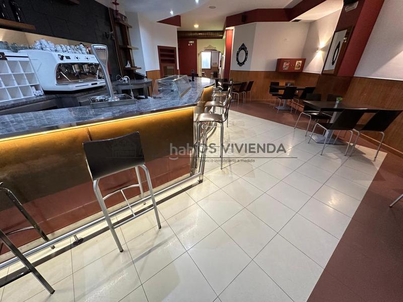 Foto 3ebca3be-a849-4c42-9c7f-422e3bcc83fd. Location local commercial dans Universidad Ourense