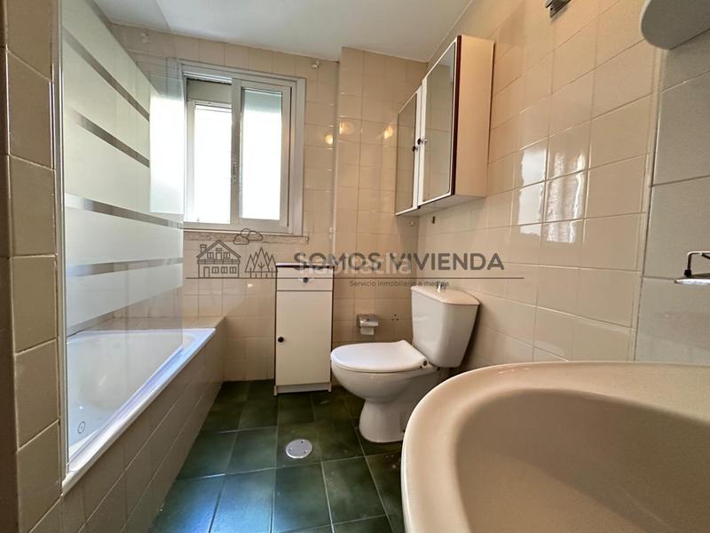 Foto 5c1b5e55-c242-4d22-b2e3-60c48ff0b0f3. Alquiler piso en As Lagoas Ourense