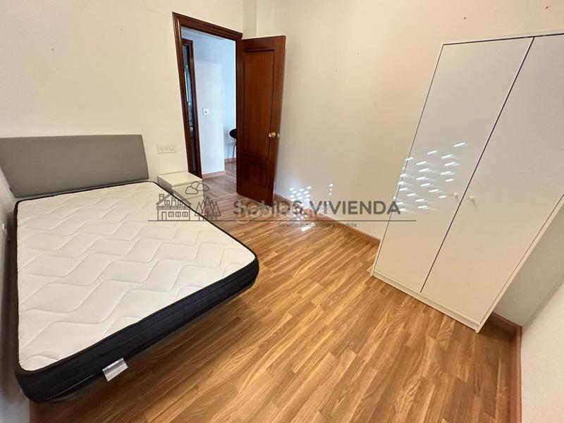 Foto bc563b02-d117-4911-ac0a-042b359b9345. Alquiler piso en As Lagoas Ourense