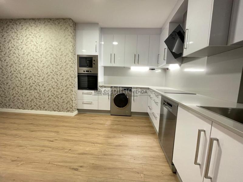 Foto 570679a2-3ff8-4c71-954f-f2c8b40ab69e. Appartement avec chauffage parking dans Centro Ourense