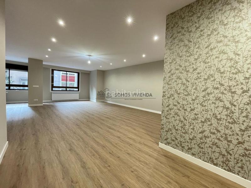 Foto 62f48248-1833-475d-9a86-07b0b6cc859e. Piso en Centro Ourense