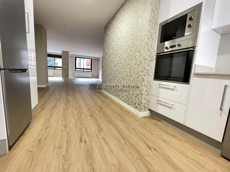 Foto f6944e59-771c-499a-8b4a-7ecac1d17184. Piso en Centro Ourense