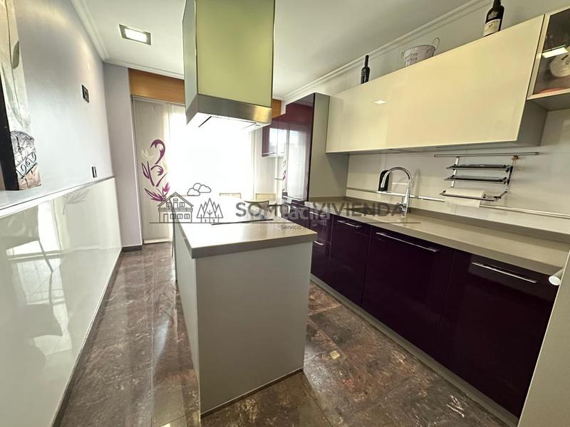 Foto 0bfb7ead-e14e-4493-b71f-d37c2509923f. Dúplex amb calefacció aparcament a San Rosendo Ourense