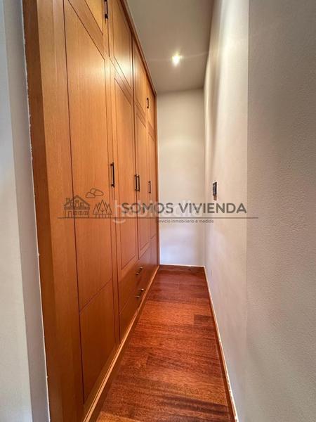 Foto 6c3fa2a3-3065-439b-aa1a-4881c32fb115. Dúplex amb calefacció aparcament a San Rosendo Ourense