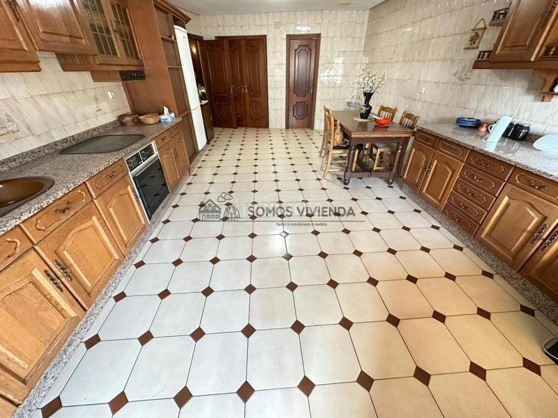 Foto 9aeb529e-d53a-4d8f-97d1-1c0dac665c22. Appartement avec chauffage parking dans Couto Ourense