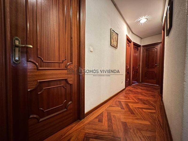 Foto fdbd35fb-6fa4-43c7-9f22-5594cd5a009b. Etagenwohnung mit heizung parking in Couto Ourense