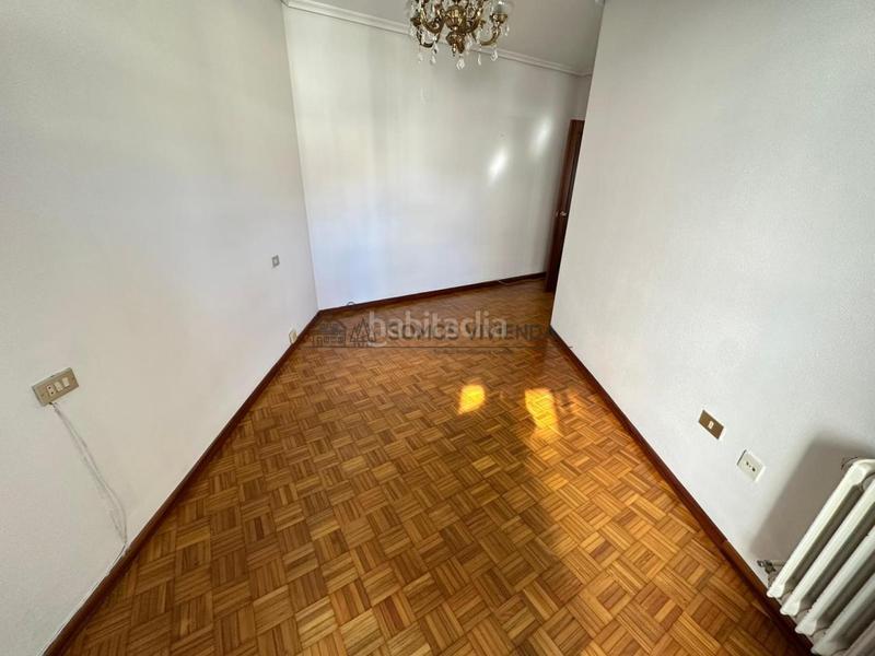 Foto e62351d9-9bba-40ba-924b-c0fedb80aa56. Appartement avec chauffage dans Ventiun Ourense