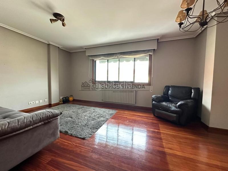 Foto 28944790-bc90-40f2-9528-c1ee3efadfdd. Zweistöckige wohnung mit heizung parking in Couto Ourense