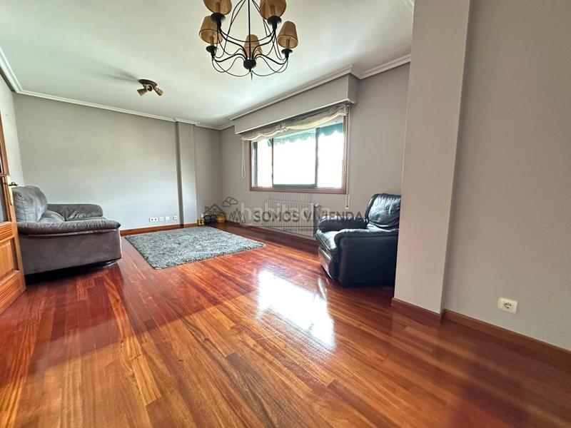 Foto a9047f61-55e2-4ee3-88e6-74485ee39446. Zweistöckige wohnung mit heizung parking in Couto Ourense