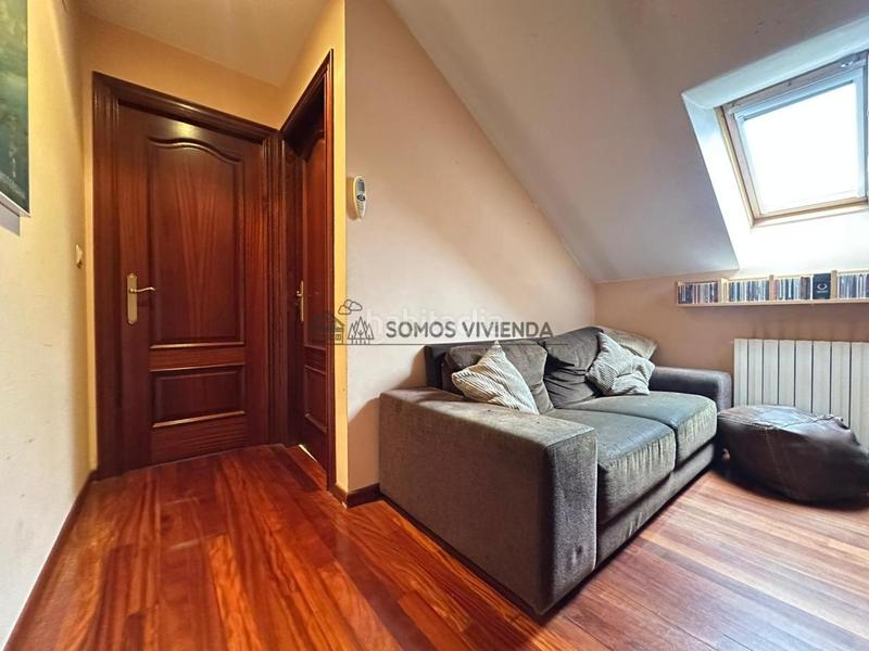 Foto f5cff339-94b0-493d-bbdd-caff8aa9038a. Zweistöckige wohnung mit heizung parking in Couto Ourense