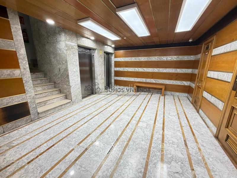 Foto 0d9a1200-e7ec-4725-b116-f2ec30b8a42c. Appartamento con riscaldamento parcheggio in Centro Ourense