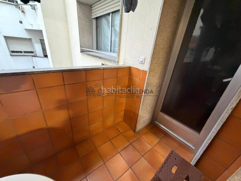 Foto f1f103d0-ac5f-40ac-a77b-d6ba97104c98. Flat with heating parking in Centro Ourense
