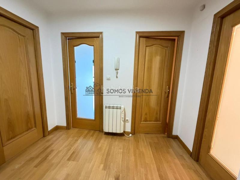 Foto 8f5afea5-aca4-4f9c-a0aa-7e294bb91f58. Miete etagenwohnung mit heizung in Centro Ourense