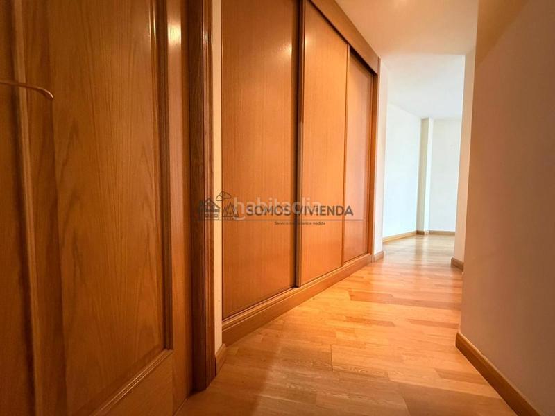 Foto c47c9e5b-8d3c-4b24-aee5-c9d80691e61d. Miete etagenwohnung mit heizung in Centro Ourense