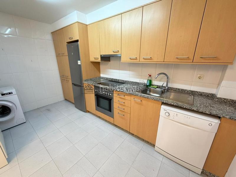 Foto 39841f12-0551-4e6f-bdbc-1afeb684d33b. Lloguer pis amb calefacció a Centro Ourense