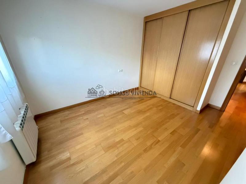 Foto 4e80cbff-62a6-479b-935d-bb10f07ecffb. Alquiler piso en Centro Ourense