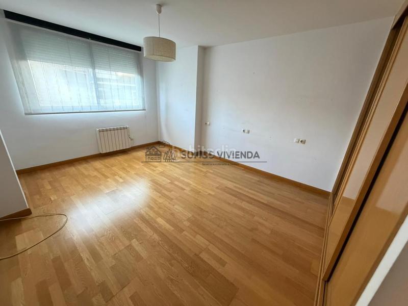 Foto 537b271b-b93a-48a8-91ef-e71a3ab1ba87. Alquiler piso en Centro Ourense