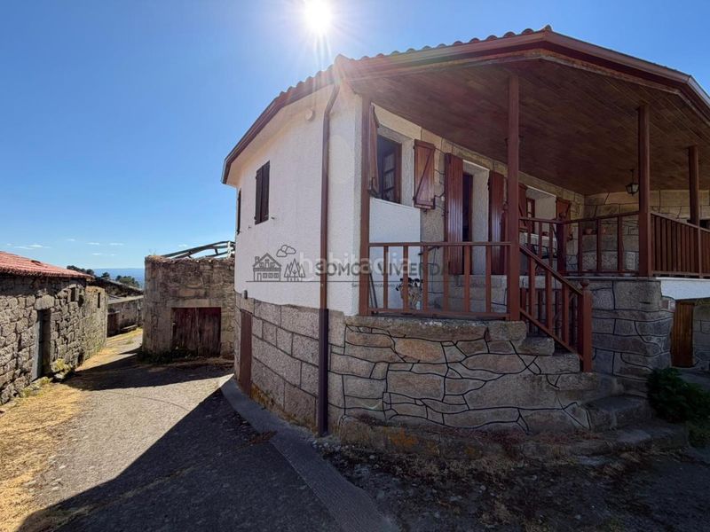 Foto 47676100-8a87-43b1-b042-9ee1c14760a3. Casa amb calefacció a Nogueira de Ramuín