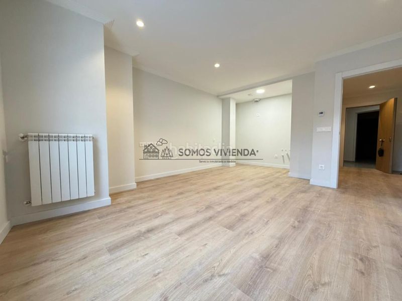 Foto c424d71a-da51-4469-bba7-f3280b4aa498. Apartament amb calefacció aparcament a Centro Ourense