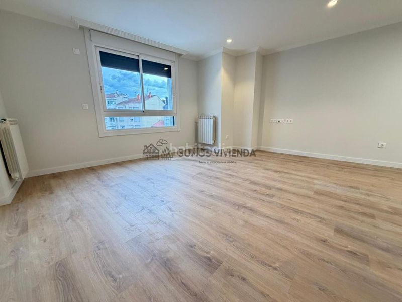 Foto 02281eb3-cdef-421c-9550-70e2b34b9fa6. Apartament amb calefacció aparcament a Centro Ourense