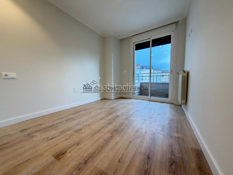 Foto 5305e17d-7a51-4a99-9ae3-a8844674bea3. Apartament amb calefacció aparcament a Centro Ourense