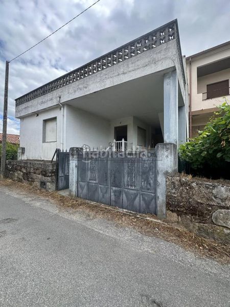 Foto 0ff06e63-1c2a-4e31-ab7b-45d550b780d8. Casa amb aparcament a Barbadás