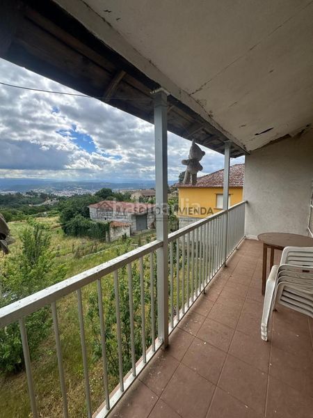 Foto 1ae7b81f-35e7-48f0-a144-4b3ce3a7fc00. Casa amb aparcament a Barbadás