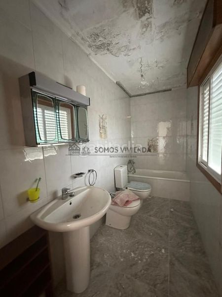 Foto 2f439612-5a65-480c-bd6d-3b8a9314e86e. Casa amb aparcament a Barbadás
