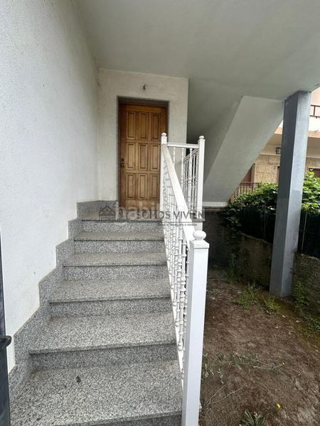Foto ee44a6cf-76e5-4537-a6dc-ba3fc4b6f189. Casa amb aparcament a Barbadás