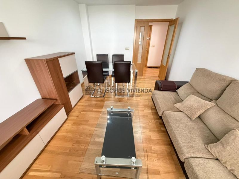 Foto 6b0fdc0b-a0e8-4ae1-83fc-95a402277a70. Piso en Centro Ourense