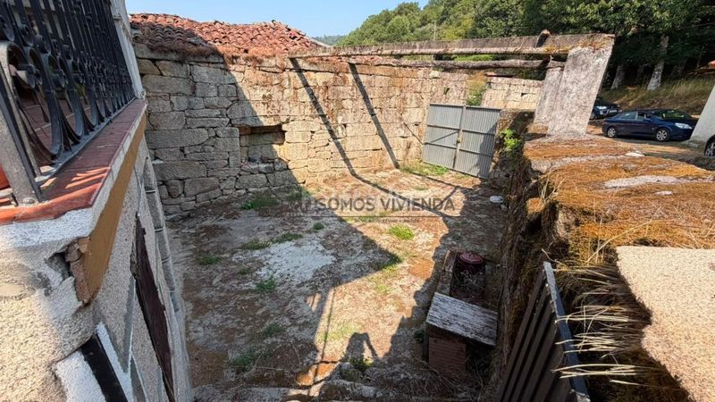 Foto 149fdfb1-061a-487f-9d3f-d6f9c76858d6. Casa amb aparcament a Esgos
