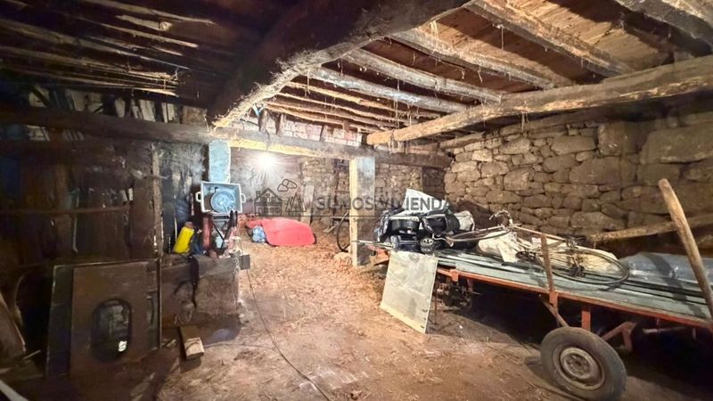 Foto 565a84f0-b7bf-4b61-8f7f-cbb39006367e. Casa amb aparcament a Esgos