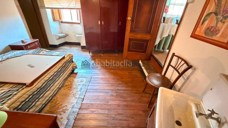 Foto a1cc15f7-ae30-4374-9d78-d3cb1c6a7bd3. Casa amb aparcament a Esgos