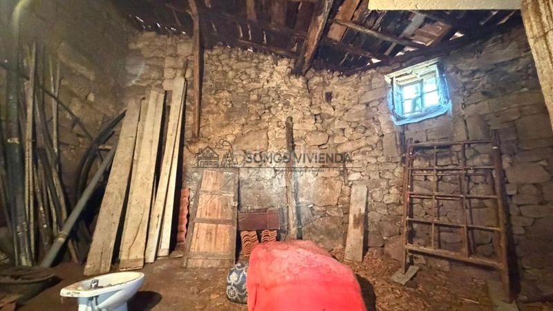 Foto c2604855-5c73-45d5-a32b-1e508b9324ff. Casa amb aparcament a Esgos