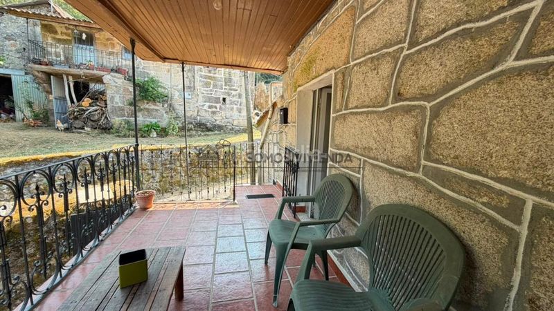 Foto ff6b432d-fa2a-401f-b5c1-7d1e38a202d2. Casa amb aparcament a Esgos