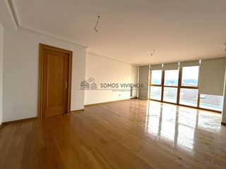 Duplex in Centro