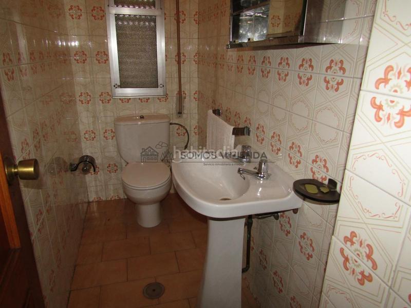 Foto 2cd2928e-0c2b-4269-85e2-517f421e59d4. Casa con riscaldamento parcheggio in A Carballeira Ourense