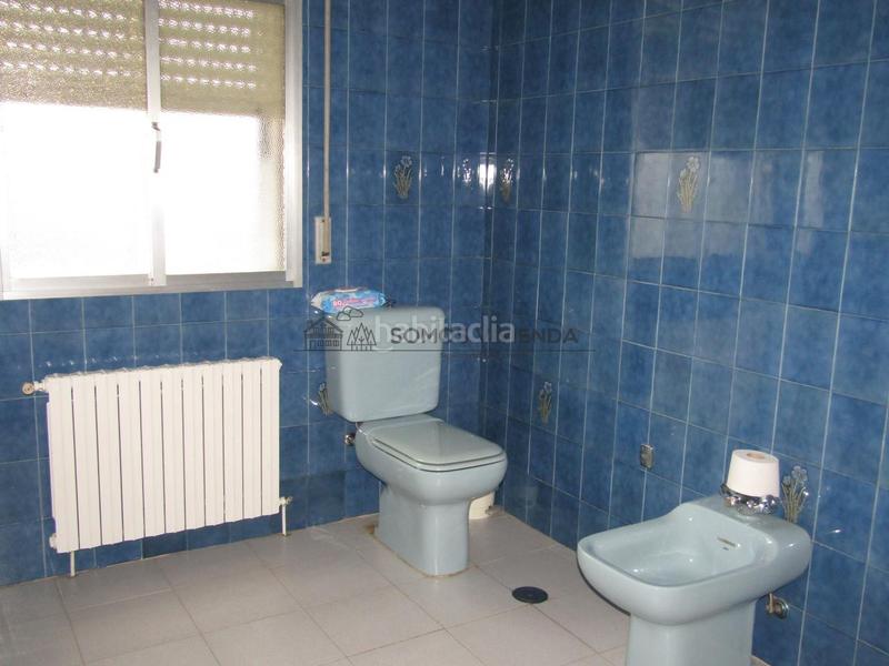 Foto 8bee2ec5-62f9-4e2f-bda2-ebd7ada51508. Casa con riscaldamento parcheggio in A Carballeira Ourense