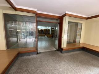 Affitto Locale commerciale in Centro