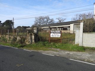 Wohngrundstück in San Cibrao das Viñas