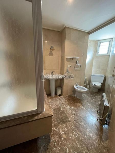 Foto 06fb7534-ccf7-4254-807c-8cc1b86cc31e. Piso en Centro Ourense