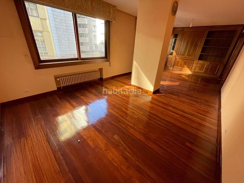 Foto 2bdc7a79-35ba-401a-99d0-a38c94b1bb4f. Piso en Centro Ourense