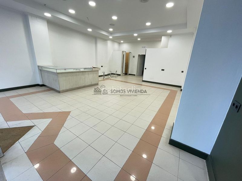 Foto 0e7ecb83-41a9-4040-883e-86f37d57e29c. Local comercial a Centro Ourense