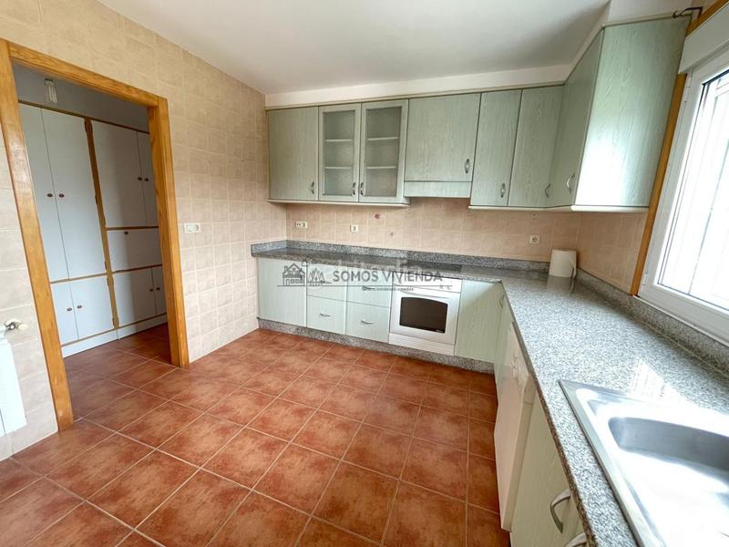 Foto 77159662-4f25-457e-9e60-cdcc23a3a2c9. Casa en Coles