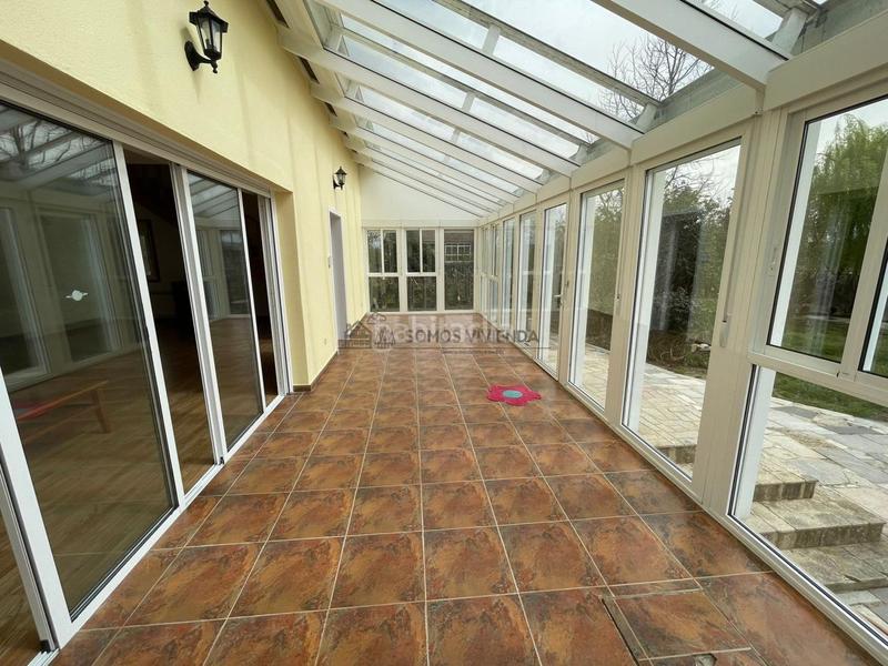 Foto aea276d8-d967-4fde-9fd7-4015382838f5. Casa en Coles
