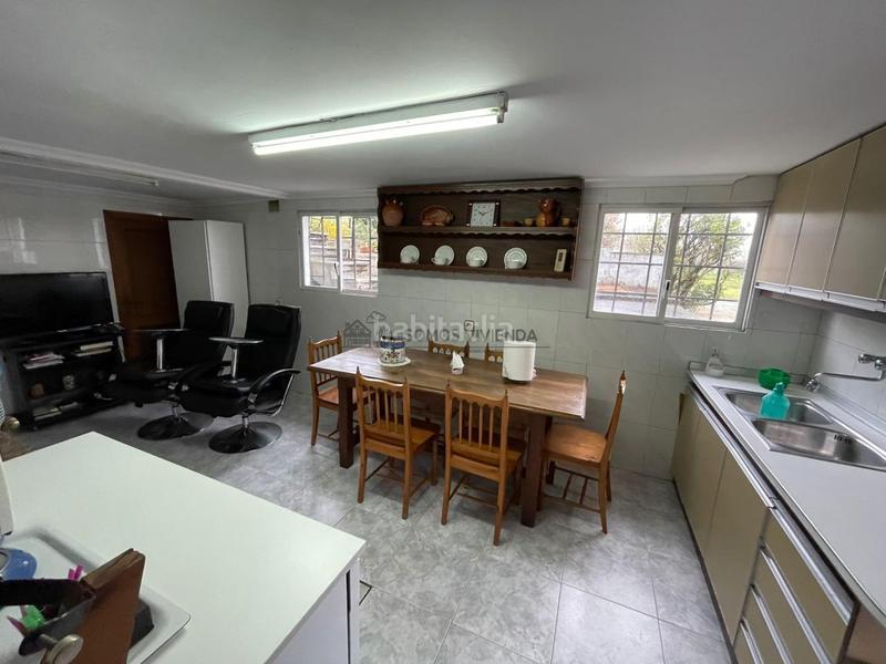 Foto 9e6b1e74-d38f-4c9f-8a49-c60c8cf856dd. Haus mit heizung parking pool in Coles