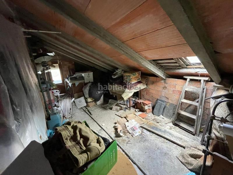 Foto b40e20d5-680a-429f-9d5d-a9b4f454f058. Haus mit heizung parking pool in Coles