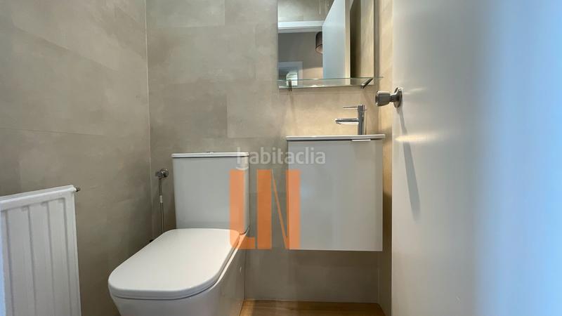 Foto 08c3a13c-41b0-483e-bbb7-2f554e0527b8. Fabrikhalle in Cambre